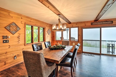 1/2 Mi to Ski: Spacious Home in Beech Mountain House in Beech Mountain