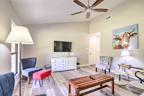 Bright Jonestown Retreat w/ Yard & Porch! House in Jonestown