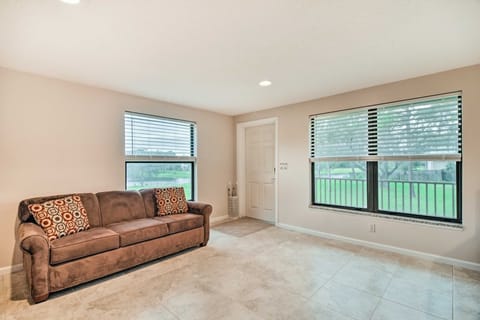 Sleek Largo Studio w/ Pond < 7 Mi to Beach! Condo in Seminole