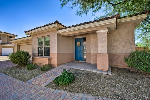 Goodyear Desert Oasis: Walk to Community Pool Casa in Avondale