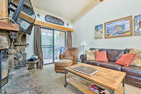 Winter Park Condo w/ Hot Tub, 3 Mi to Slopes! Apartment in Fraser