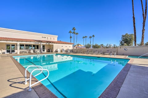 Tennis Club Resort Condo w/ Pools, Hot Tubs! Condominio in Palm Desert