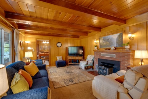 Game Room & Patio: Charming Jackson Retreat! House in Calaveras County