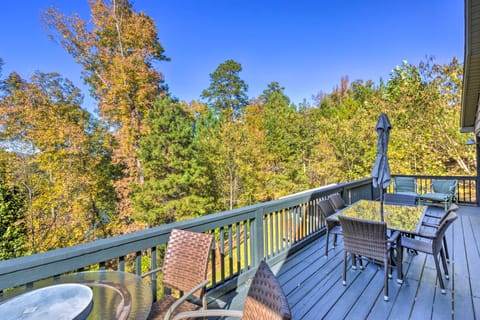 Toccoa Home on Tugaloo River at Lake Hartwell House in Lake Hartwell