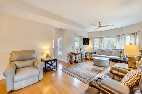 2 Mi to Dtwn Colorado Springs: Home w/ Large Yard! House in Colorado Springs