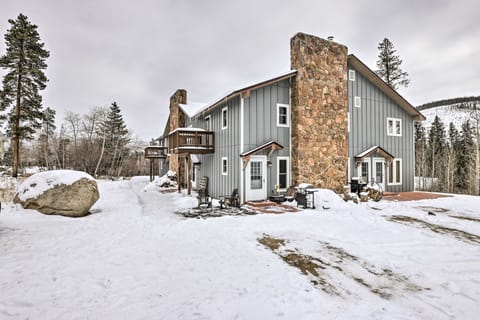 Cozy Winter Park Condo ~ 5 Mi to Ski Resort! Apartment in Fraser