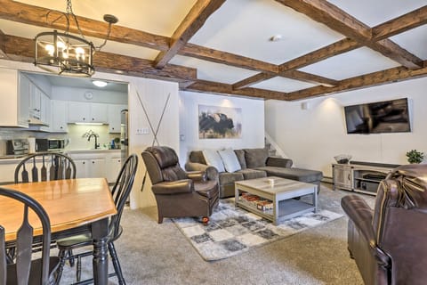 Cozy Winter Park Condo ~ 5 Mi to Ski Resort! Apartment in Fraser