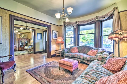 Historical Portland Home < 2 Mi to Downtown! Haus in Portland