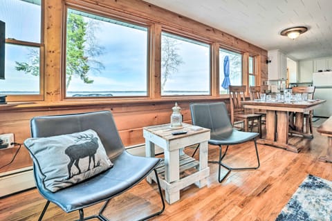 Houghton Lake Cottage w/ New Private Deck! Cottage in Prudenville