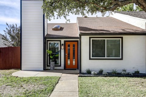 Stylish Allen Home near Watters Creek Village Apartment in Allen