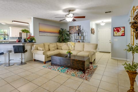 Pet-Friendly PCB Home w/ Hot Tub, Near Beaches! House in Sunnyside