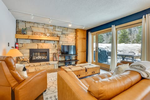 Charming Vail Condo w/ Patio & Mountain Views Apartment in Vail