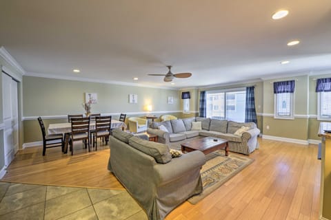 Spacious Wildwood Townhome w/ Covered Balcony Apartment in North Wildwood