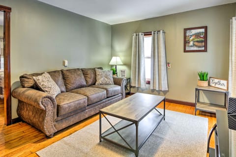 Hilltop Home w/ Grill, In Wayne Nat'l Forest House in Ohio