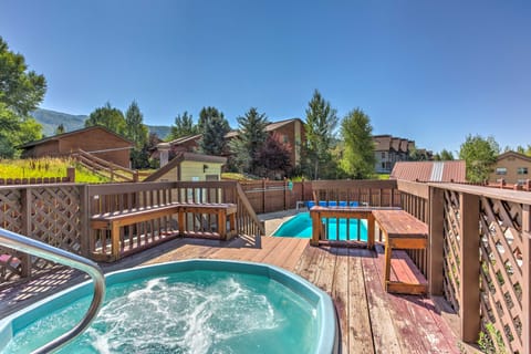 Mtn-View Condo ~ 3 Mi to Dtwn Steamboat Springs! Apartment in Steamboat Springs