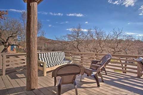 Medicine Park Cabin w/ Mountain Views! House in Medicine Park