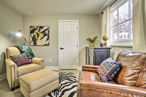Updated & Chic Uptown Westerville Apartment! Condo in Westerville