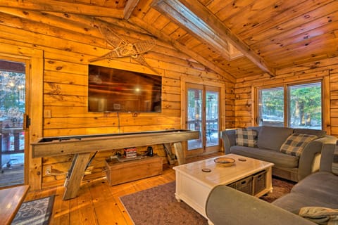 Cabin Between Mt Snow and Stratton Mountain House in Wardsboro