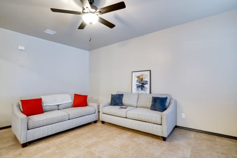 Single-Story Apt, 3 Mi to Fort Bliss! Apartment in El Paso