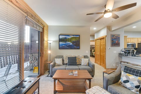 Central Grand Lake Condo w/ Patio & Mountain Views Apartment in Grand Lake