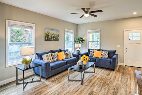 Modern Candler Home w/ Deck & Yard! House in Asheville