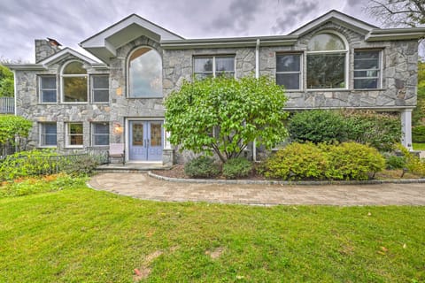 Briarcliff Manor Estate w/ Hudson River Views House in Mount Pleasant