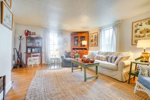 'The Porch House' Located in Historic Village House in Ohio