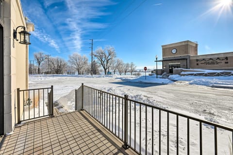 Regal River Retreat in the Heart of Yankton! Apartment in Yankton