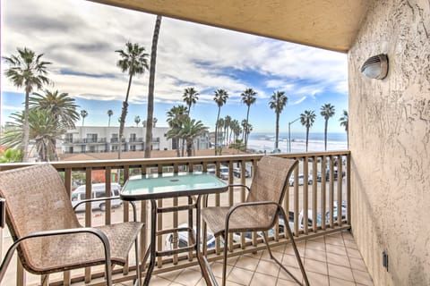 Oceanfront San Diego Condo - Walk to Pacific Beach Apartment in Pacific Beach