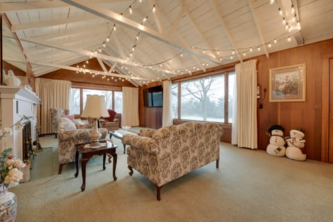 Cozy Hillsdale Home ~ 1 Mi to Baw Beese Lake! House in Ohio