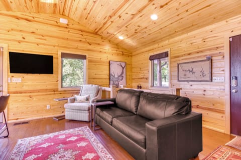 Mountain Home Cabin Rental w/ Fire Pit! House in Norfork Lake