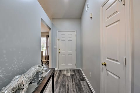Charlotte Vacation Rental - 15 Mi to Downtown Maison in Concord