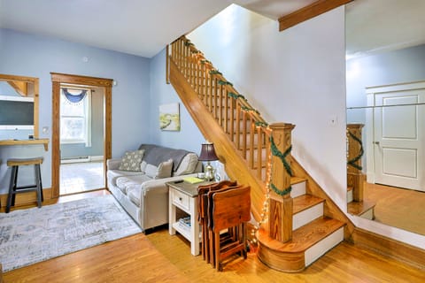 Cincinnati Home w/ Deck & Private Hot Tub! House in Over The Rhine