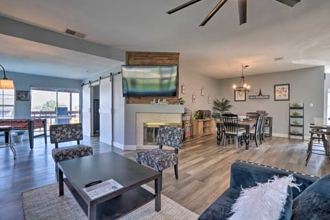 San Antonio Retreat w/ Fenced Pool, Near SeaWorld House in San Antonio