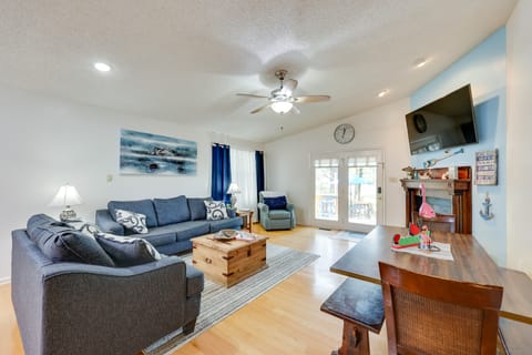 Lakefront Home w/ Kayaks & Dock in Hot Springs! House in Garland County