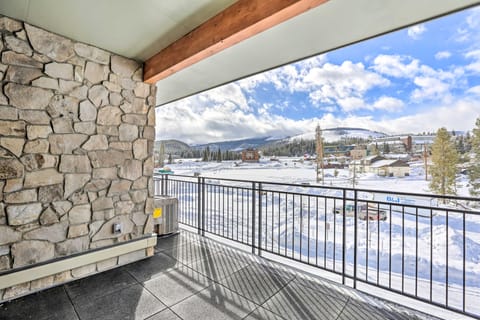 Winter Park Condo w/ Mountain Views & Patio! Apartment in Fraser