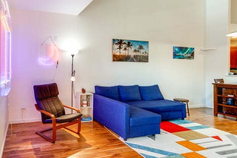 4 Mi to Airport: Convenient Denver Condo Apartment in Commerce City