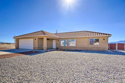 Pahrump Vacation Rental w/ Mountain Views! Maison in Pahrump