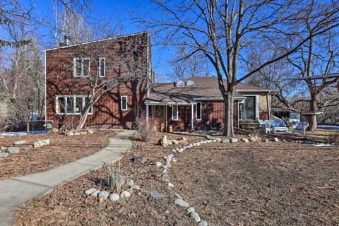 5 Mi to Dtwn Denver: Peaceful Lakewood Home! House in Lakewood