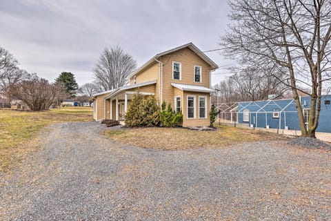 Lovely Finger Lakes Vacation Home Near Seneca Lake House in Seneca Lake