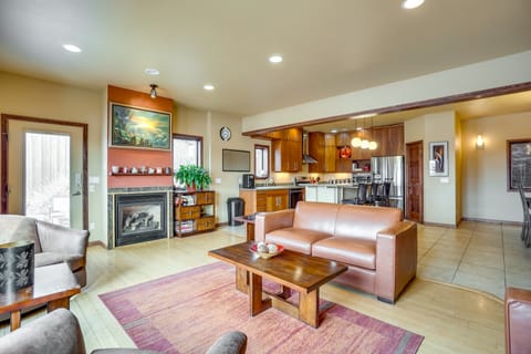 Upscale Laramie Home w/ Hot Tub & Patio! House in Laramie