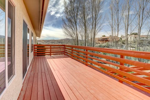 Pet-Friendly Prescott Home w/ Mountain-View Deck! House in Prescott