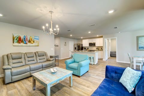 Foley Vacation Rental: 7 Mi to Gulf Shores Beaches House in Foley