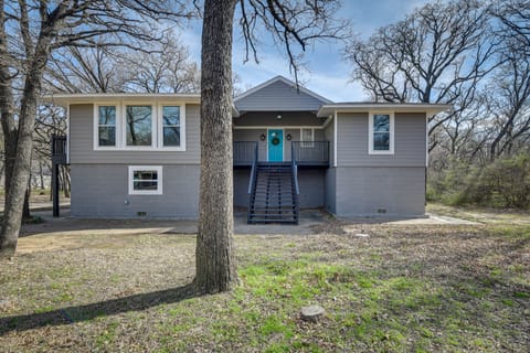 Modern Flower Mound Home < 2 Mi to River Walk House in Flower Mound