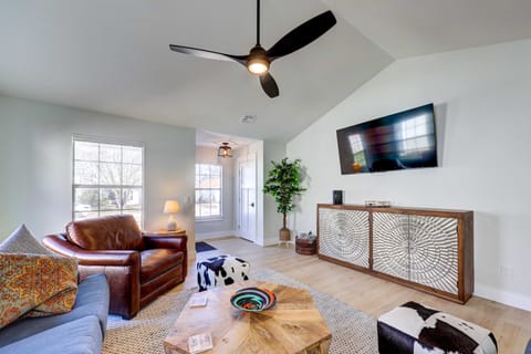 Chic Bentonville Home w/ Patio & Fire Pit! House in Rogers