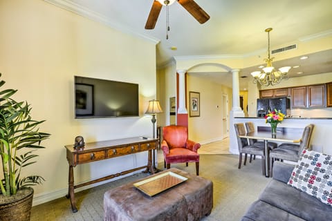 Upscale Unit in Private Golf Resort w/ Pool! Apartment in Greater Carrollwood