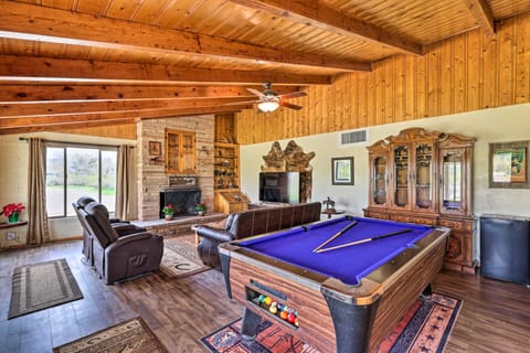 Phoenix Vacation Rental on 7-Acres w/ Deck & Grill House in New River