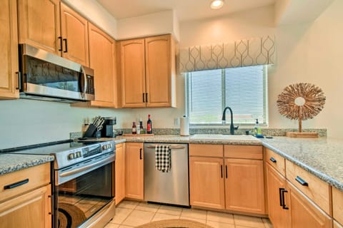 Fountain Hills Condo w/ Pool Access & Mtn Views Apartment in Fountain Hills