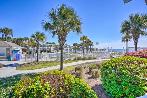 Seabrook Island Condo ~ Half-Mi to Beach! Apartment in Seabrook Island