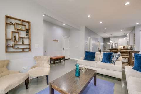 Chicago Vacation Rental Apt ~ 7 Mi to Downtown Apartment in Chicago